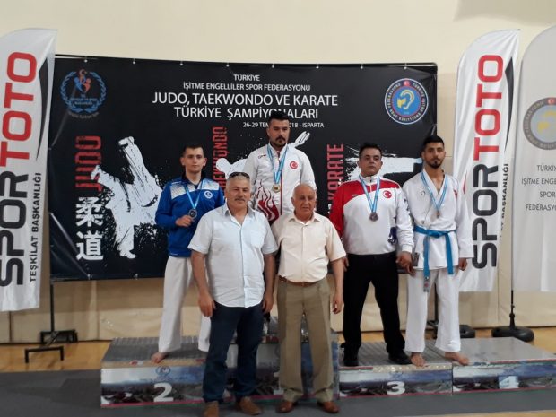 Burak Mert Can’dan Çifte Madalya