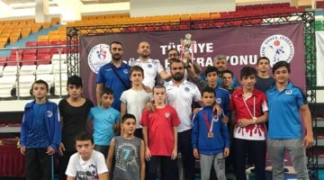 Kağıtspor Tarihinde Bir İlk