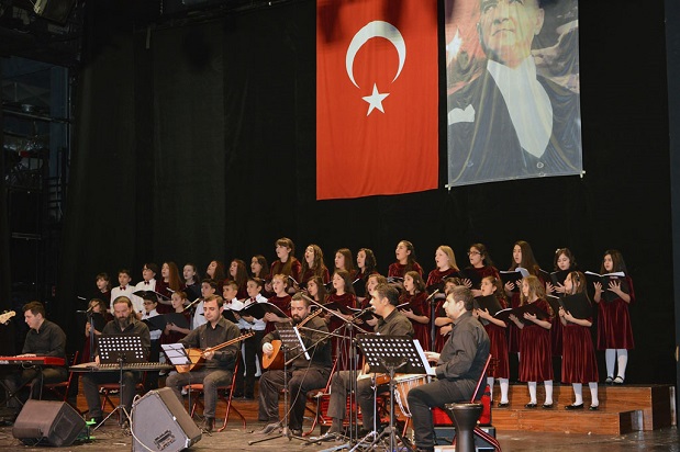 ‘’Büyükşehir Çocuk Korosu’na Alkış’’