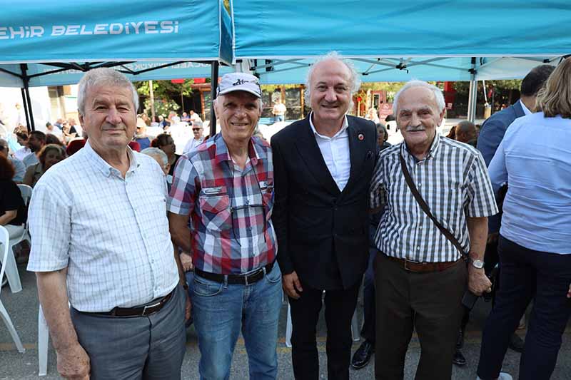 İzmit Belediyesi, İZSANDER’in Pilav Günü heyecanına ortak oldu