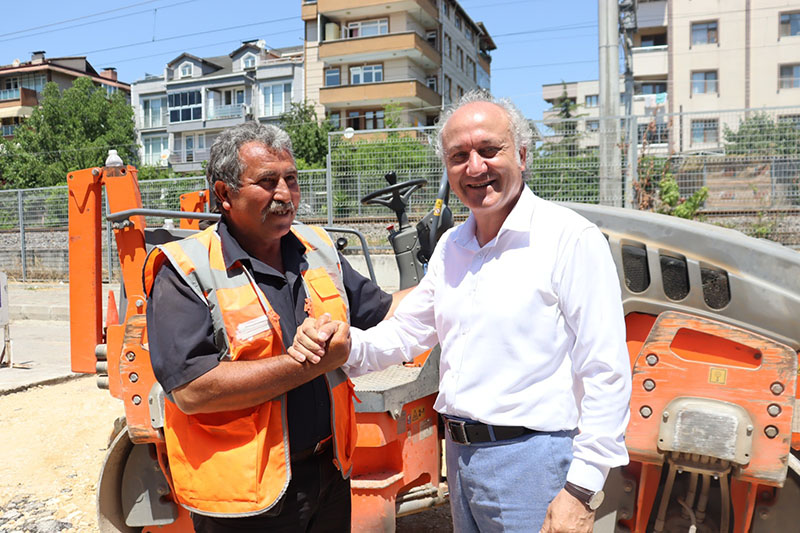 İzmit Belediyesinden Cumhuriyet Mahallesi’nde 30 yıllık soruna neşter