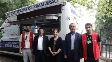 İzmit Belediyesinden Şehitler Camii’nde Cuma buluşması