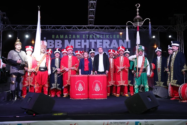 İBB Mehteran Takımı İzmitlilerle buluştu