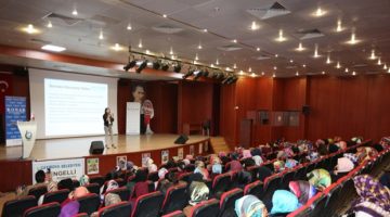 Çayırova’lı Hanımlar Stresle Baş Edebilme Yöntemlerini Konuştu