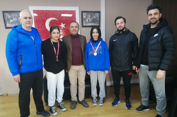 Anibal Anadolu Lisesi’nde İki Türkiye Şampiyonu