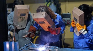 Kadın girişimcilere destek vermeyi sürdürüyor