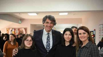 KOCAELİ GÜZEL SANATLAR LİSESİ KÜTÜPHANESİNE KAVUŞTU