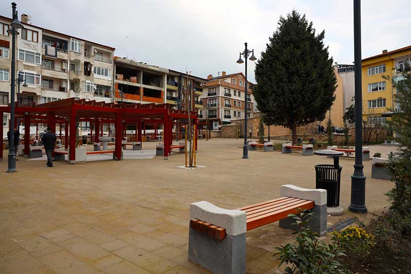 Karabali Meydanı, Karamürsel’e çok yakıştı