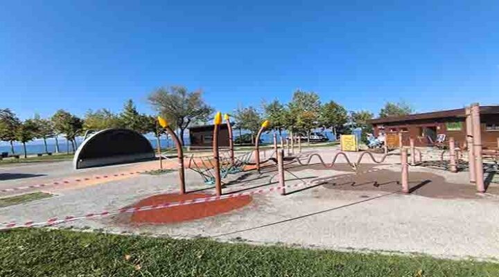Karamürsel Ereğli Aktif Park’ın zemini yenilendi