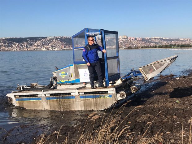 ‘’Kuş Cenneti’’nde kaçak midye avcılarına ceza