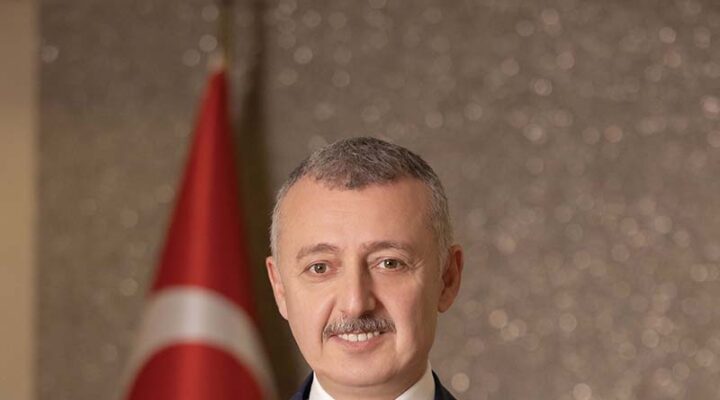“Kurban, kalbin secdesi, gönlün Rabb’ine boyun eğişidir”