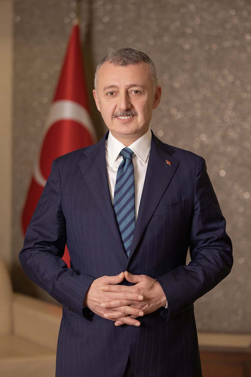 Başkan Büyükakın’dan YKS’ye girecek öğrencilere başarı mesajı