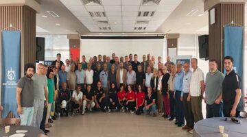 Kocaeli’de muhtarlara üç boyutlu eğitim