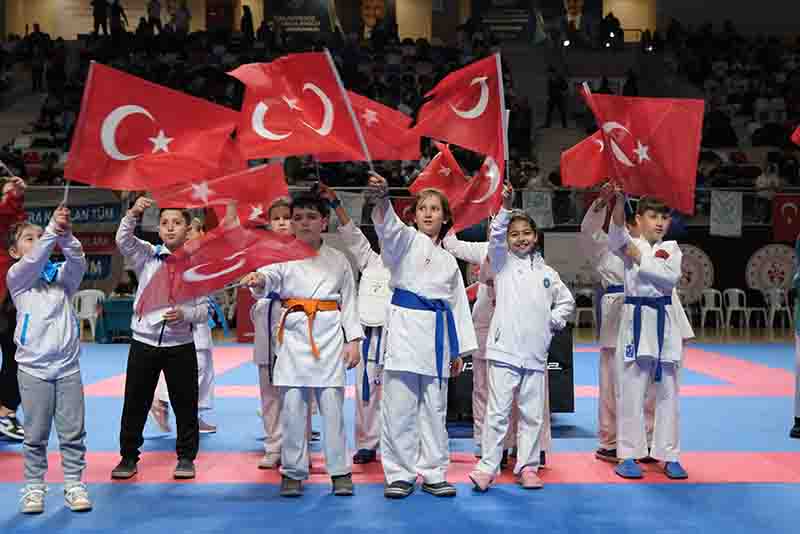 Kocaeli’den 4 sporcu milli takıma vize aldı