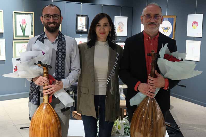Lavta, doğu ve batıyı aynı tınıda buluşturdu