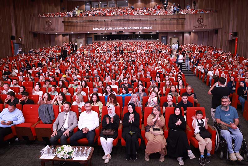 MARİFEST’te Turan Ethno-Folk Ensemble rüzgarı