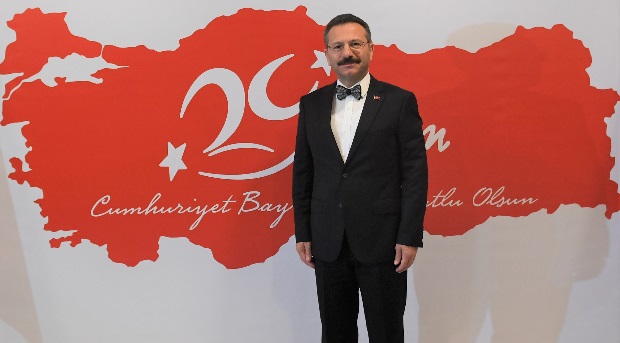 “Cumhuriyet Bayramını en içten duygularımla kutluyorum”