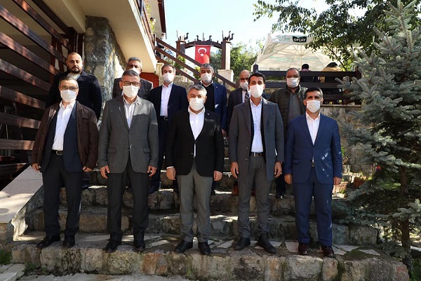 Muhtarları Tek Tek Dinledi