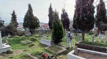 MEZARLIKLARDA BAYRAM TEMİZLİĞİ