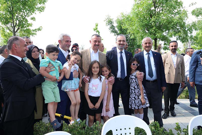 “Millet Bahçesi” Gebze’ye bayram hediyesi