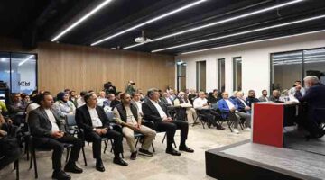 Milletvekili Çakır’dan okuyucularına şiir dinletisi