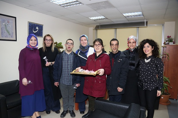 Engelsiz öğrenciler, kadınlar gününü kutladı