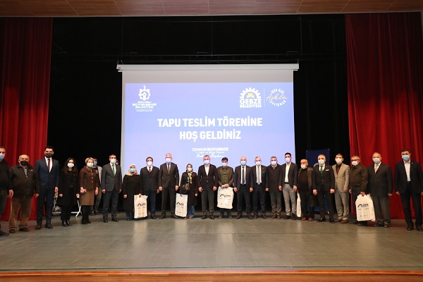 Tapular teslim ediliyor