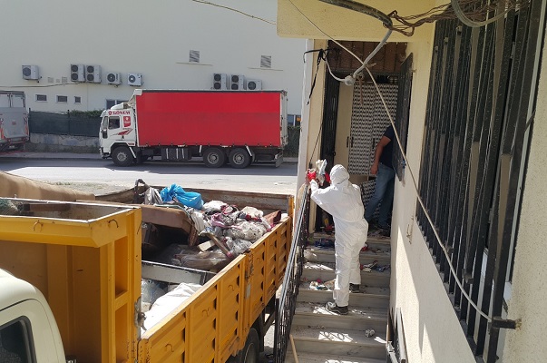 Yaklaşık 5 kamyon çöp çıkarıldı