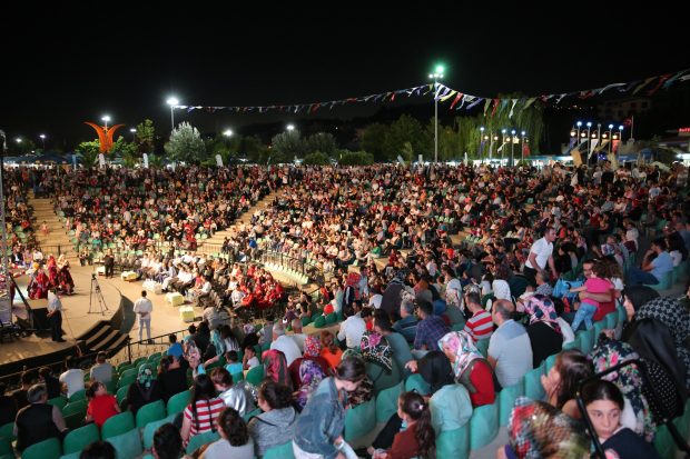 Darıca’da Şölen Bartınlılar Gecesi İle Devam Etti