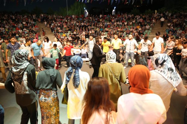 Amasyalılar Darıca’ da gönüllerince eğlendi