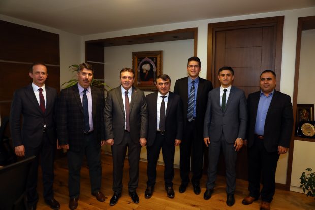Büyükşehir ve Çayırova Yatırımları Değerlendirildi.