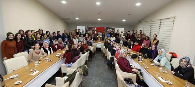 Demirci, Öğretmenlerle Buluştu