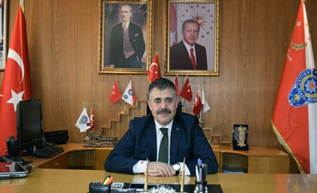 “Türk Polisi Aziz Milletinin hizmetkârıdır”