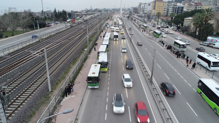 Kocaeli’nde ulaşımda yeni önlemler alındı