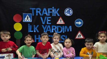 Trafik kurallarını eğlenerek öğrendiler