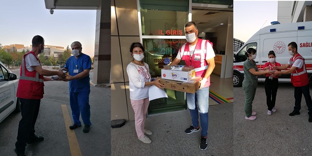 Sağlık çalışanlarına aşure sürprizi