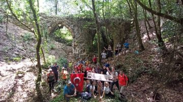 ‘Hoşgörü Yolu’ ekibi ile ‘Paşasuyu Su Kemerleri’nde yürüyüş