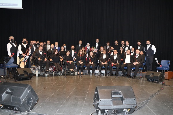 Notalar engel tanımadı