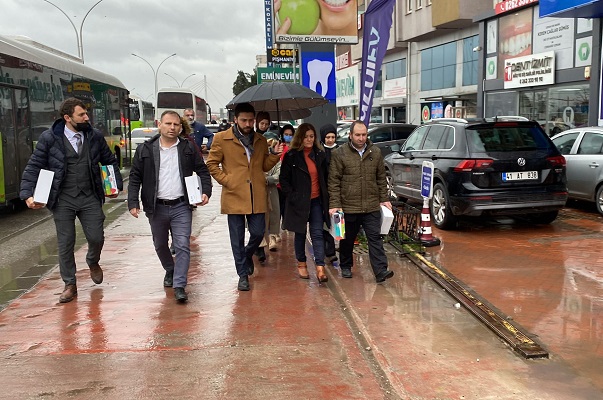 Kocaeli Gelecek’ten ihtiyaç sahibi çocuklara kışlık bot
