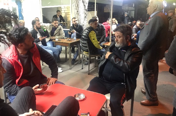 Çayırova da çalmadık kapı bırakmadılar