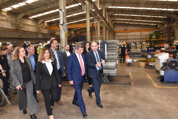 Davutoğlu’ndan Çelik Sanayi Ziyareti