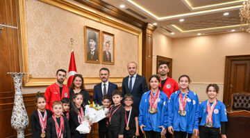 Kocaeli Cimnastik Akademi Spor Kulübünden Vali İlhami Aktaş’a Ziyaret