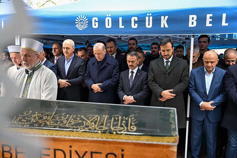 Cumhurbaşkanımız Sayın Recep Tayyip Erdoğan ile TBMM Başkanı Sayın Numan Kurtulmuş, Burhan Abiş’in Cenaze Törenine Katıldı