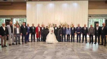 Vali İlhami Aktaş, Kocaeli Büyükşehir Belediyesi İtfaiye Daire Başkanı Ömer İslamoğlu’nun Kızının Nikah Merasimine Katıldı
