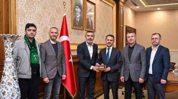 Pusula Gençlik ve Düşünce Derneği Vali İlhami Aktaş’ı Ziyaret Etti