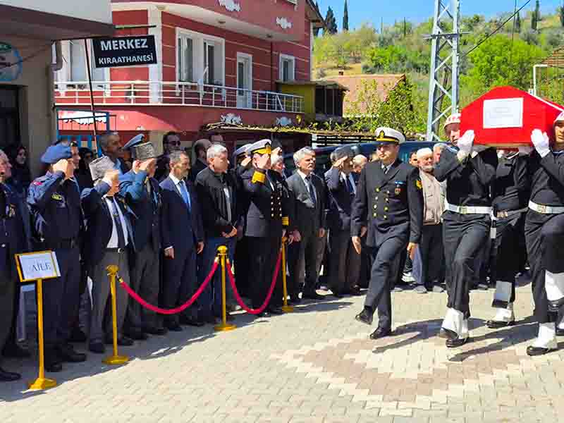 Vali İlhami Aktaş, Kıbrıs Gazisi Halil İbrahim Sel’in Cenaze Törenine Katıldı