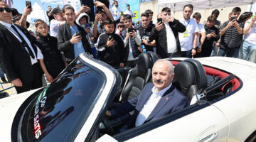 MODİFİYE ARAÇ TUTKUNLARI GEBZE’DE FESTİVALDE BULUŞTU