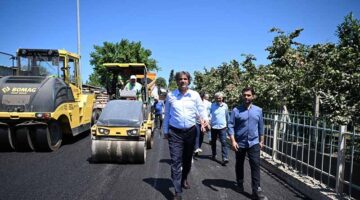 Kartepe İçmeler Caddesi’nde Asfaltlama Çalışmalarını Tamamladı