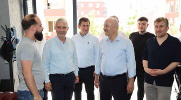 Beş Başkan Barış Mahallesi Esnafıyla Buluştu