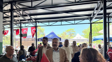 Başkan Dokuzlar, “85 Milyona Bayrak” Çağrısına Destek Olmaya Devam Ediyor